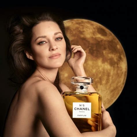 commercial coco chanel|Coco Chanel perfume commercial actress.